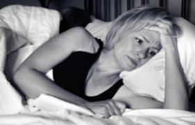 Бессонная ночь сможет вылечить депрессию