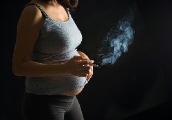 Курение матери увеличивает риск развития шизофрении у ребенка