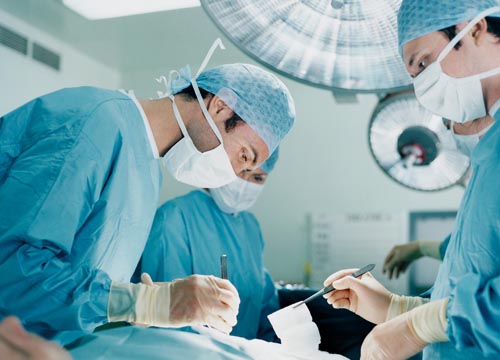 Опытный хирург – залог успешного лечения