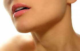 Редермализация шеи и декольте — важная процедура для женской кожи от clinic-hyalual.com.ua