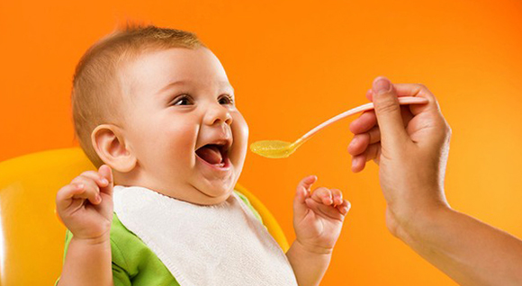 Польза меда для малышей