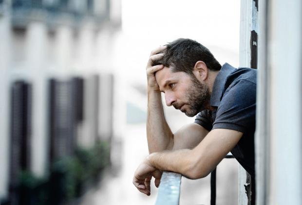 Почему болит голова после плача — все зависит от причины слез