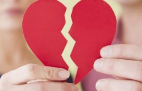 Страшно влюбляться: как преодолеть страх вновь испытать сильные чувства