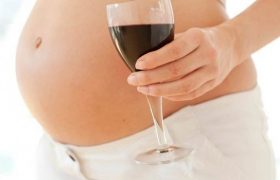 Как воздействует алкоголь на беременность?
