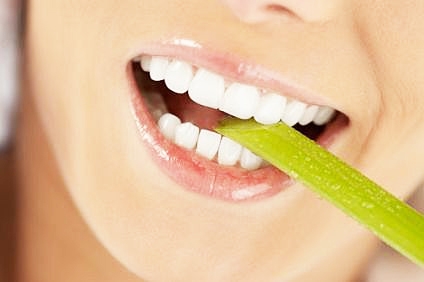 Правильное питание — залог красивых и здоровых зубов