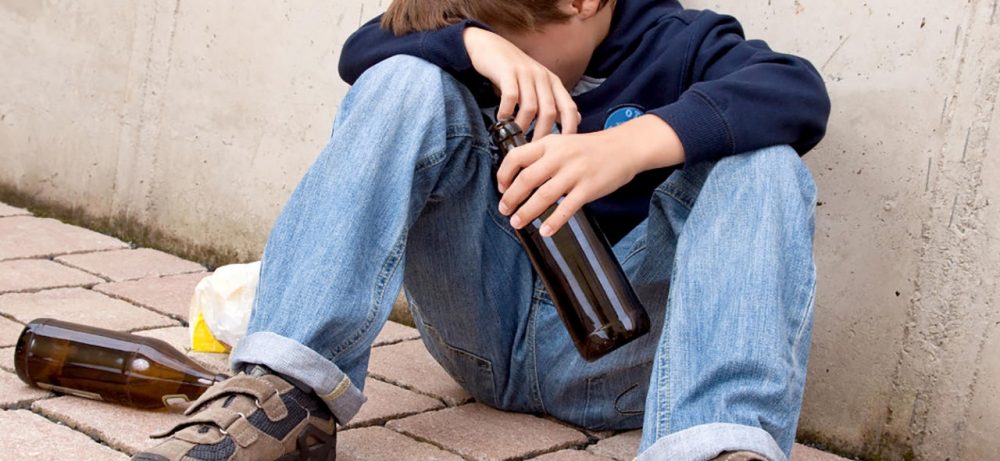 Наркотики и алкоголь в жизни подростков. Как с этим бороться?