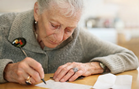 Пансионат для престарелых людей: когда и как туда можно записать своего родственника