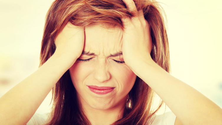 Раздражительность, боль, стресс… неужели ПМС?!