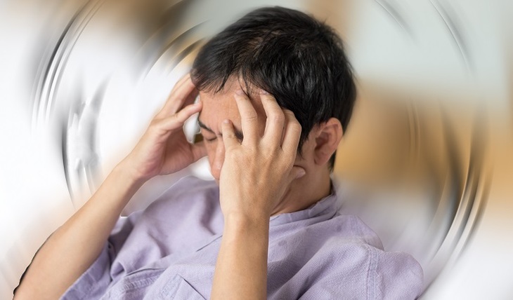 Мигрень: почему болит голова и что с этим делать