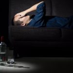 Как распознать симптомы и признаки алкогольной депрессии