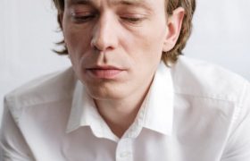 Что такое депрессия и основные симптомы её проявления