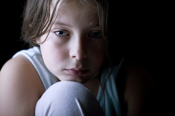 Какие особенности поведения ребенка могут сигнализировать о том, что у него появилась депрессия?