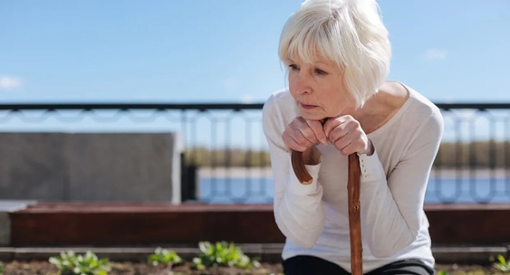 Врач Рабинс назвал вопросы для самопроверки на болезнь Альцгеймера