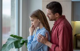 Психолог объяснила сложности с выходом из нездоровых отношений