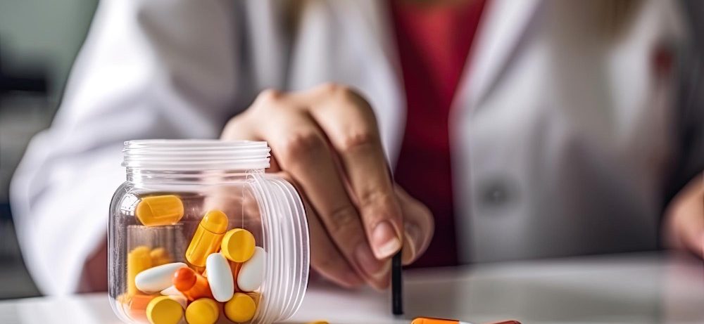 Антибактериальная терапия: когда она нужна и как работает